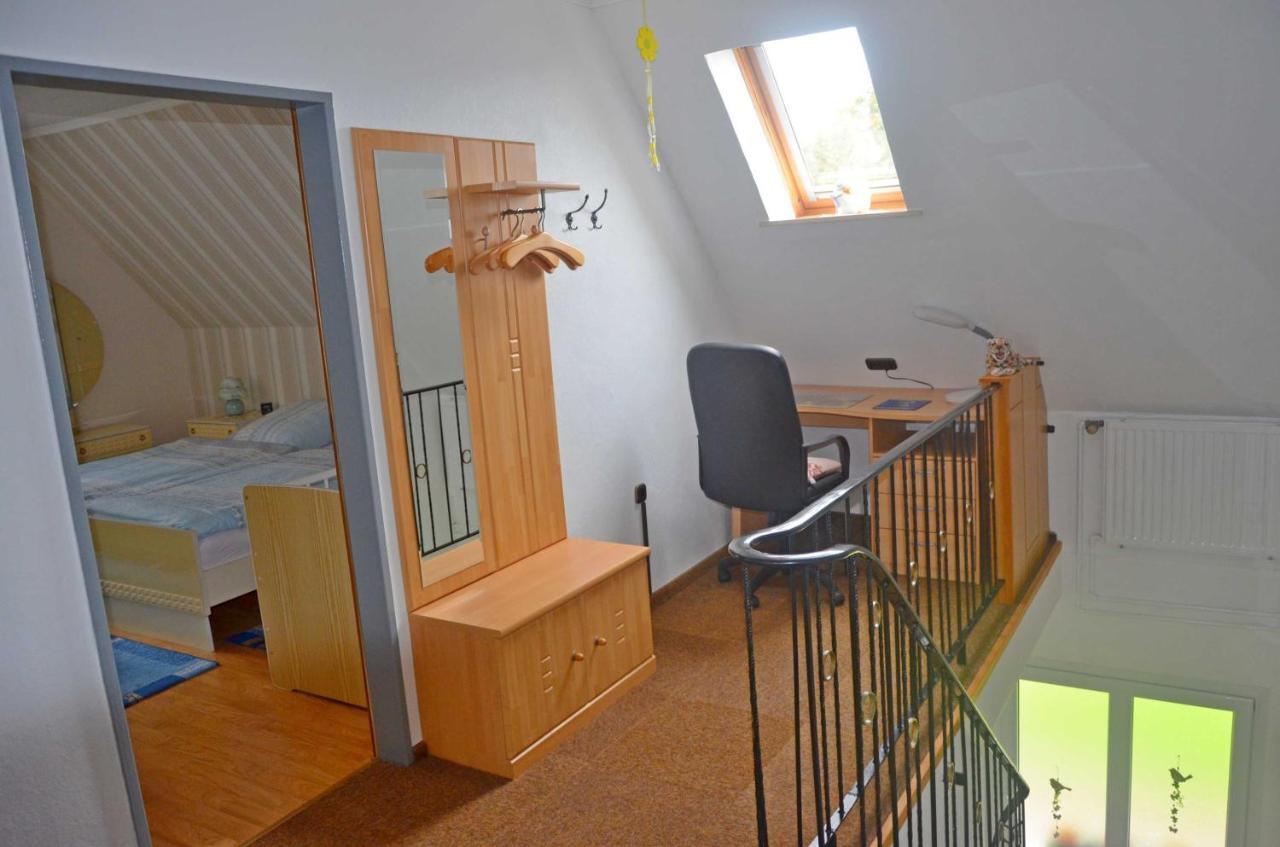 Ferienwohnung Kleinhaus, 95008 Rhauderfehn エクステリア 写真