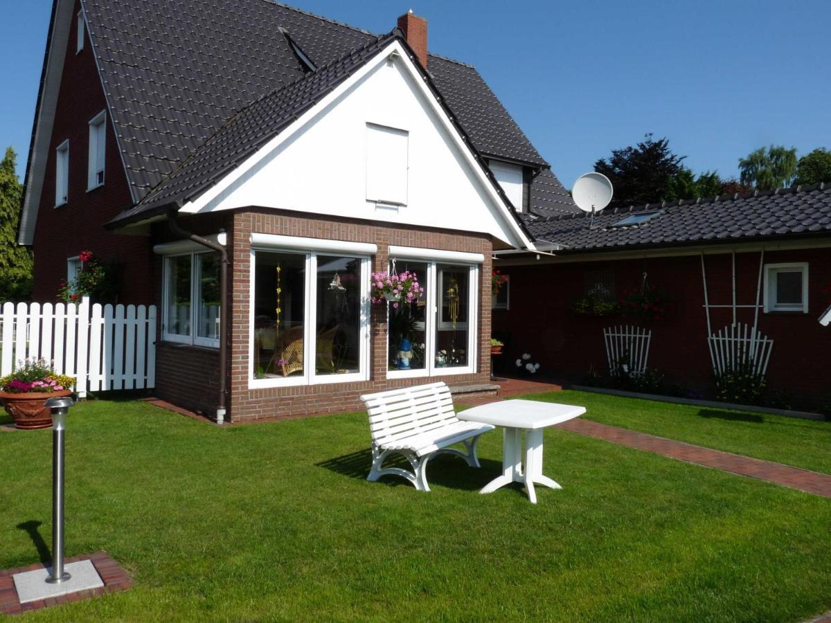 Ferienwohnung Kleinhaus, 95008 Rhauderfehn エクステリア 写真