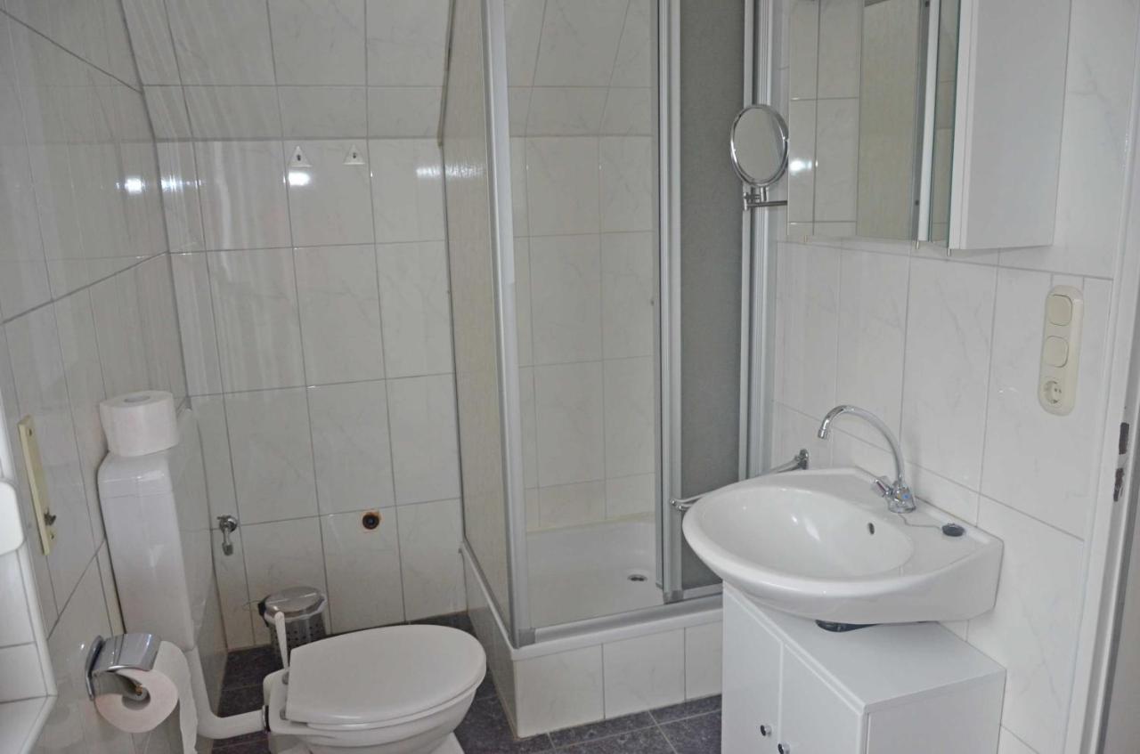 Ferienwohnung Kleinhaus, 95008 Rhauderfehn エクステリア 写真