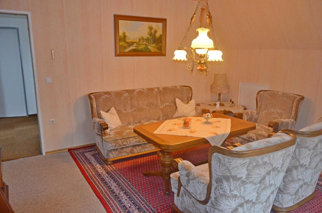 Ferienwohnung Kleinhaus, 95008 Rhauderfehn エクステリア 写真