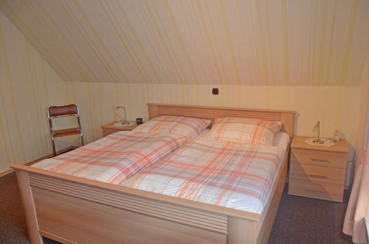 Ferienwohnung Kleinhaus, 95008 Rhauderfehn エクステリア 写真