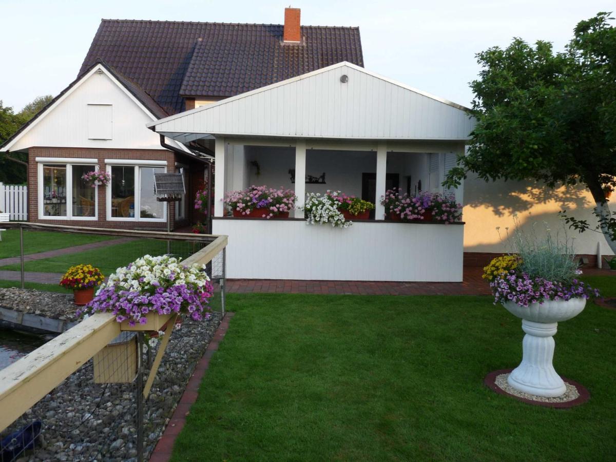 Ferienwohnung Kleinhaus, 95008 Rhauderfehn エクステリア 写真