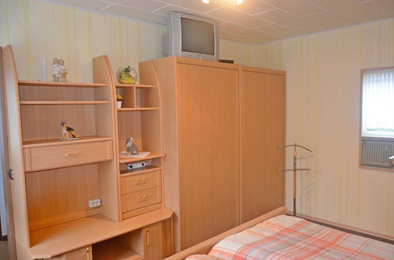 Ferienwohnung Kleinhaus, 95008 Rhauderfehn エクステリア 写真